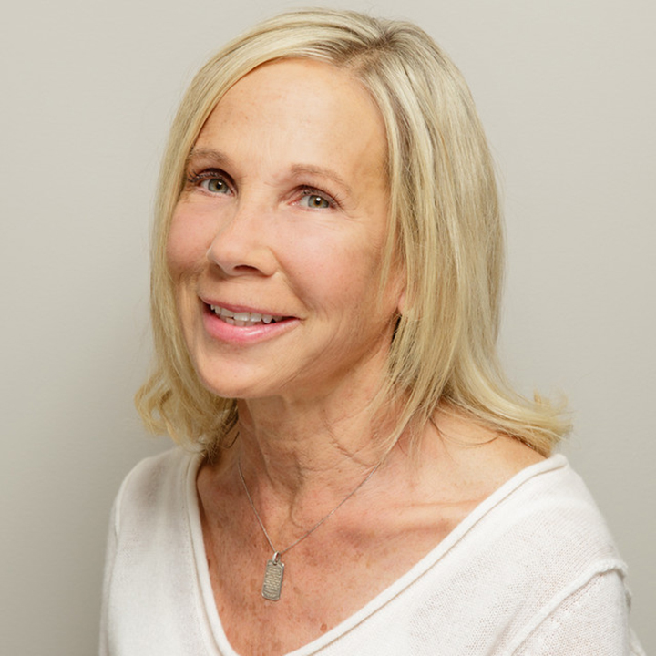 Lisa Hart Martin